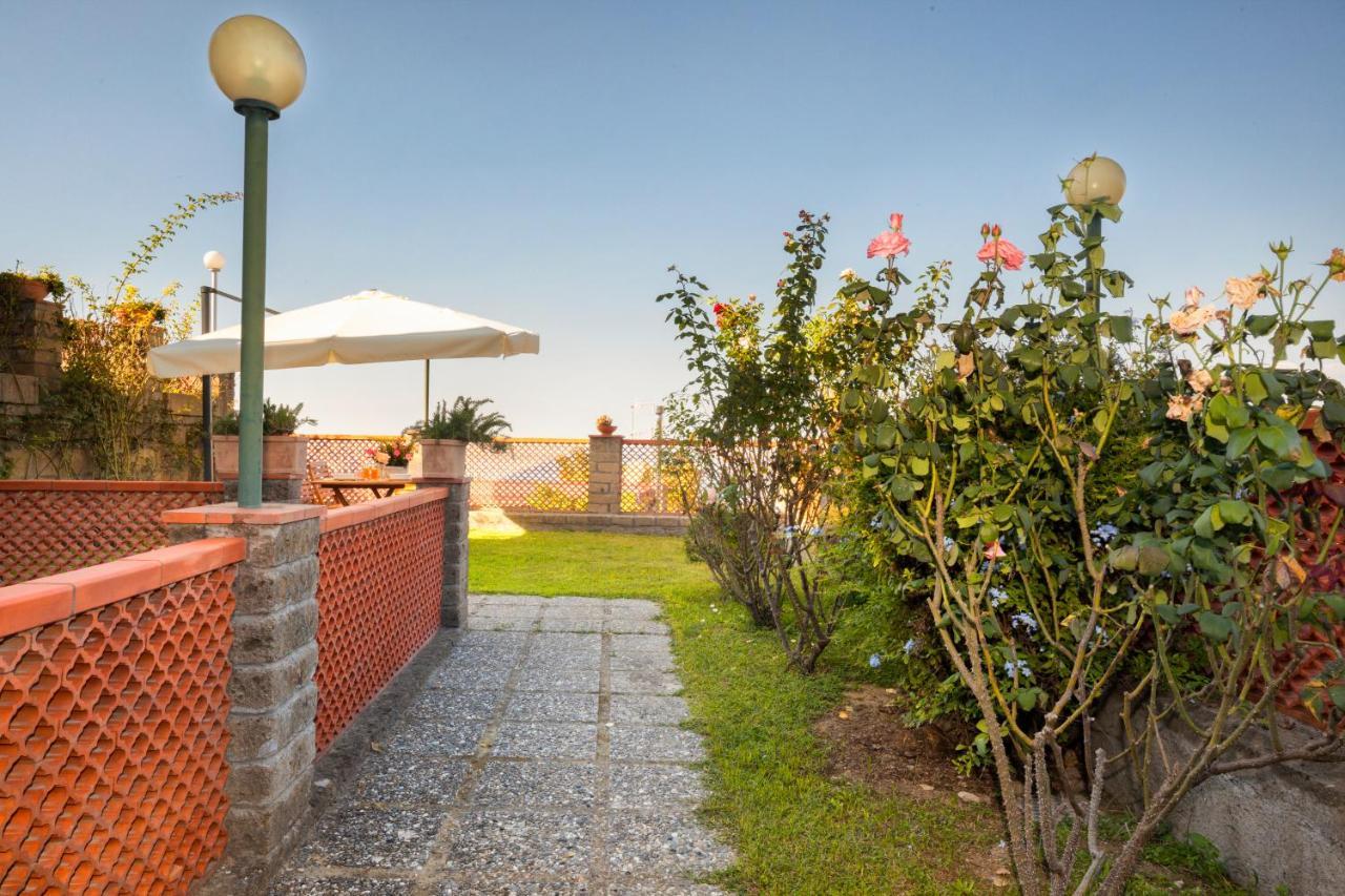 Shanti Home - Restaurant Di Aversano Salvatore Sorrento Exterior foto