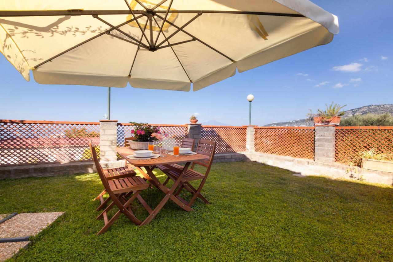 Shanti Home - Restaurant Di Aversano Salvatore Sorrento Exterior foto